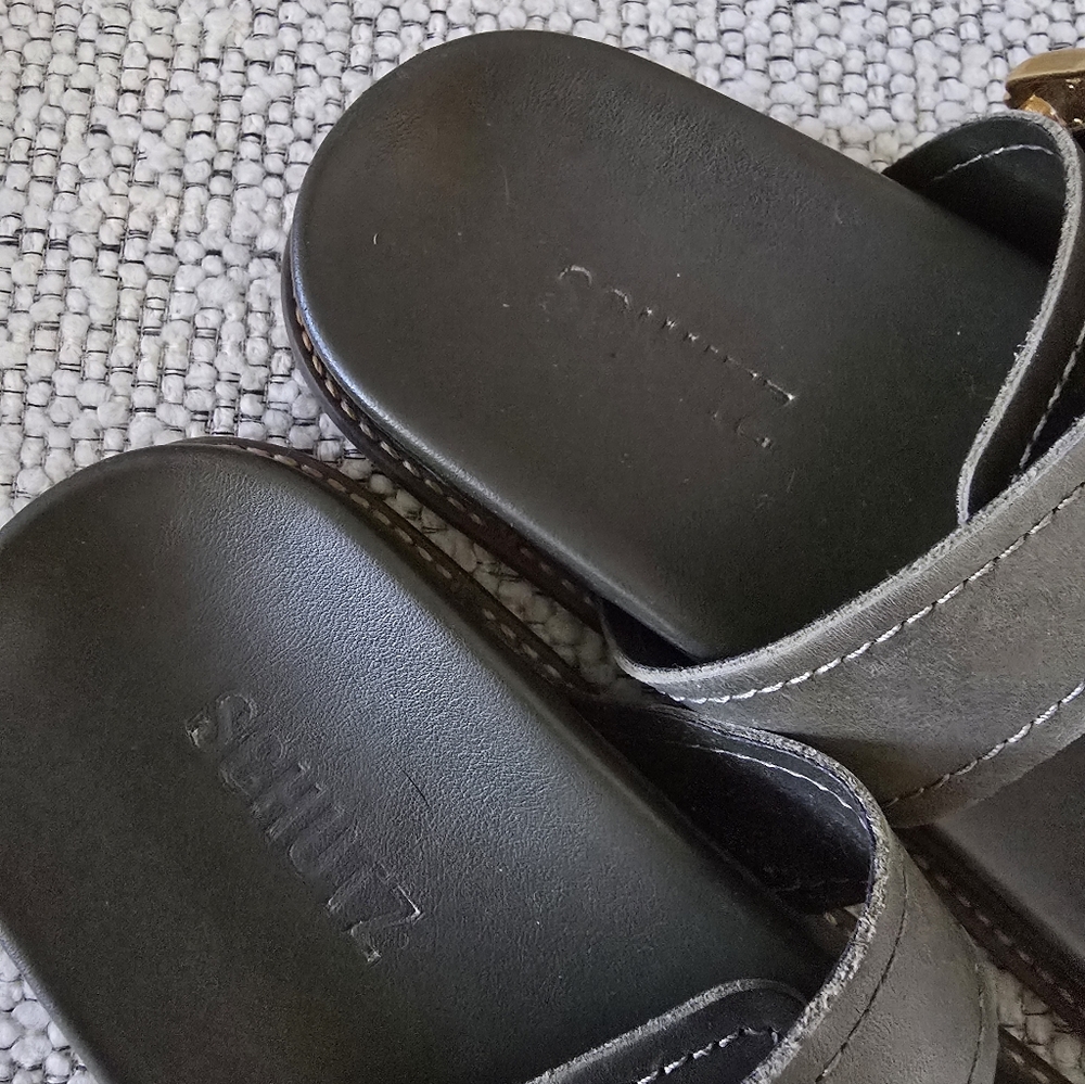 SCHUTZ Enola Sporty Flat Olive And Gold Sandals 8 - Picture 3 of 3